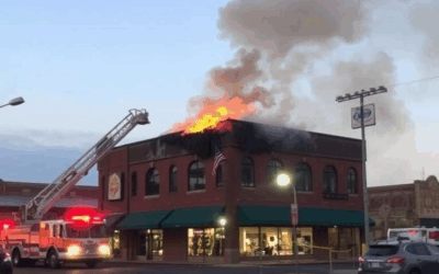 Fire burns commercial building near Dundas Street West