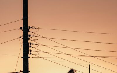 Courtright man facing charges after hitting hydro pole and fleeing in Springwater Township