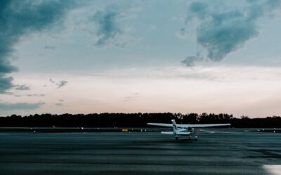 Two hospitalized after small plane crashes near Ottawa International Airport