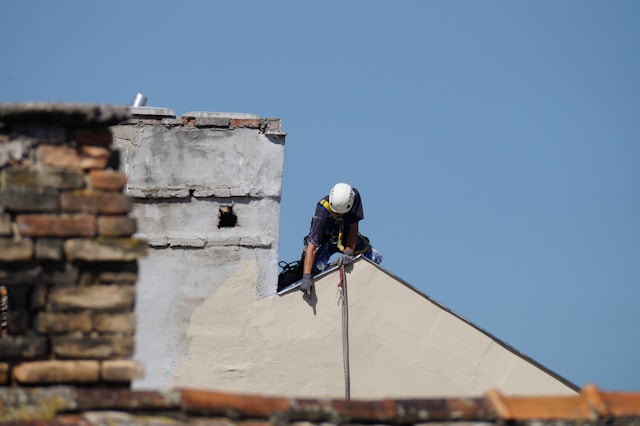 Construction worker critically hurt after falling off roof in Southgate Township