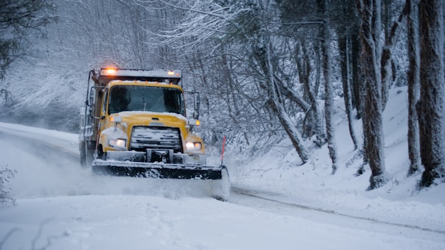 No injuries or charges issued after third snowplow collision of the week in Ottawa