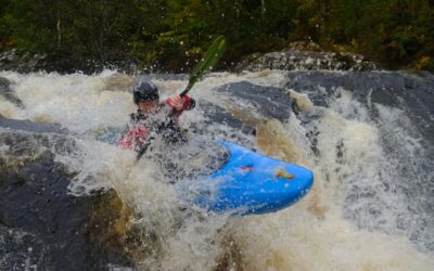 Kayaker transported to hospital after falling into Ottawa River