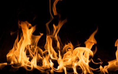Resident displaced, uninjured after large townhouse fire in north London
